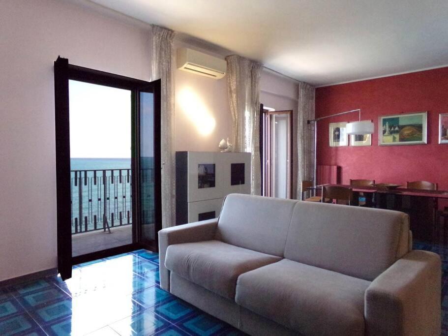 Appartement Fronte Mare à Molfetta Extérieur photo